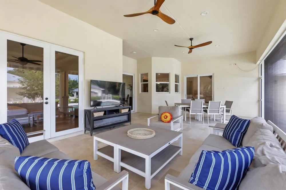 17593 Winterhawk Jupiter, FL 33478