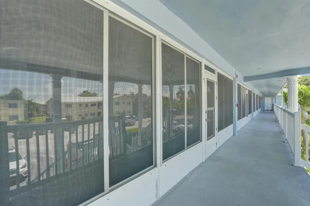 2734 NE 27th Court #17 Lighthouse Point, FL 33064
