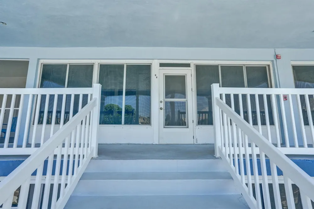 2734 NE 27th Court #17 Lighthouse Point, FL 33064