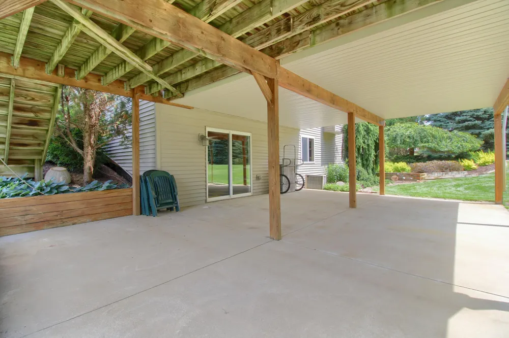 6833 Meadows Pass Dexter, MI 48130