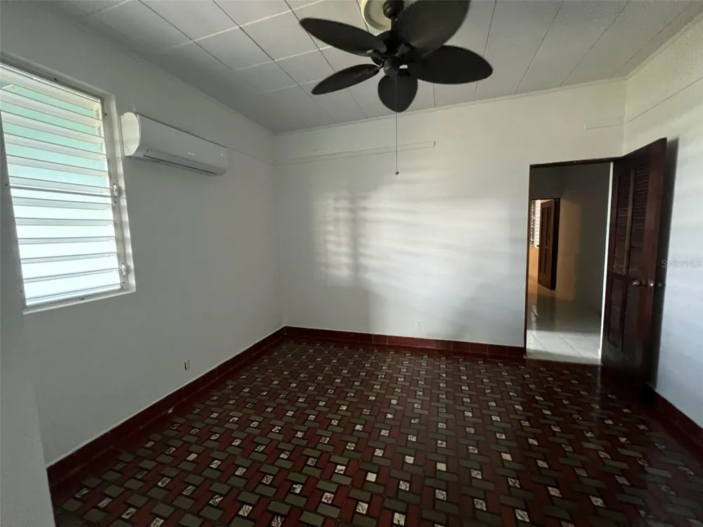 Circulo C CASA EN RAMEY #213-A Aguadilla, PR 00603