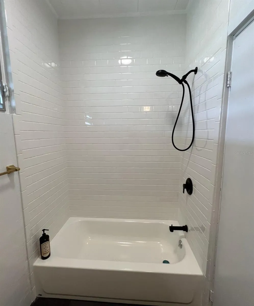 Circulo C CASA EN RAMEY #213-A Aguadilla, PR 00603
