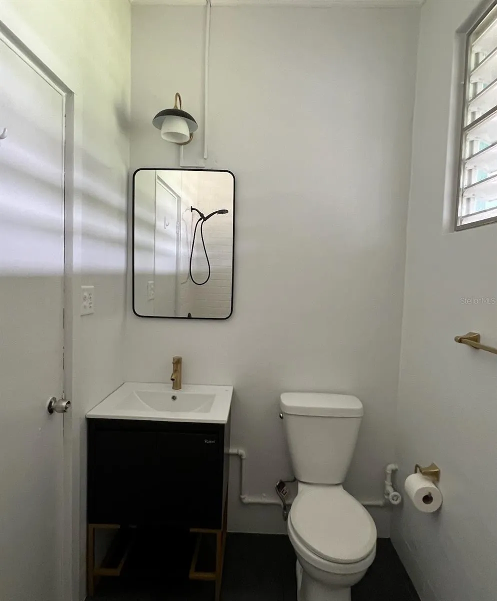 Circulo C CASA EN RAMEY #213-A Aguadilla, PR 00603