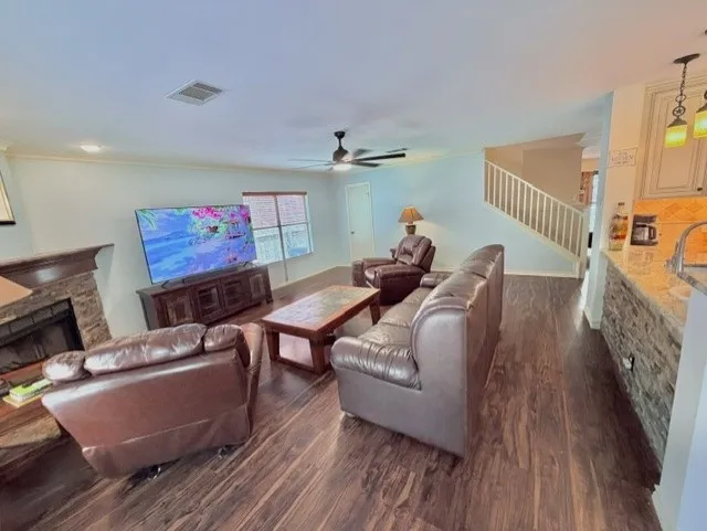 4508 Moose Drive Austin, TX 78749