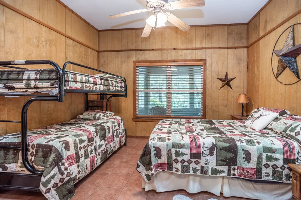 16 Park Tree Lane Gordonville, TX 76245