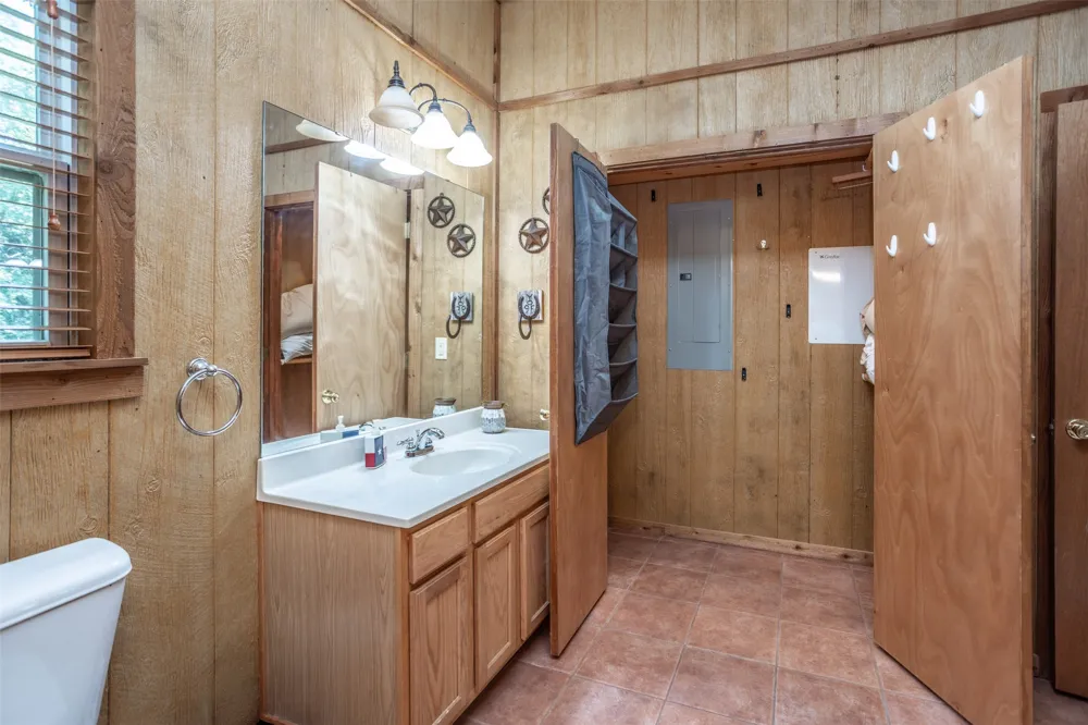 16 Park Tree Lane Gordonville, TX 76245
