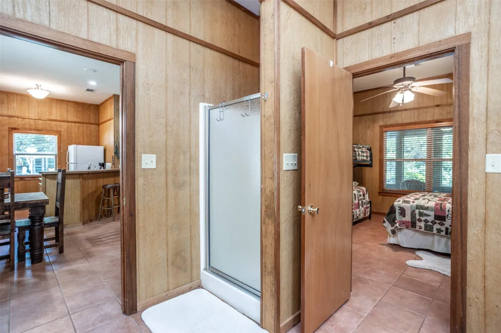 16 Park Tree Lane Gordonville, TX 76245
