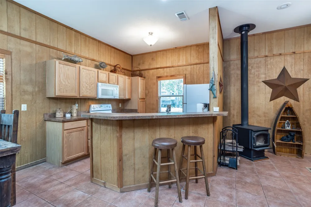 16 Park Tree Lane Gordonville, TX 76245