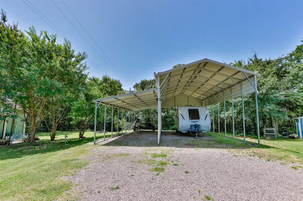 16 Park Tree Lane Gordonville, TX 76245