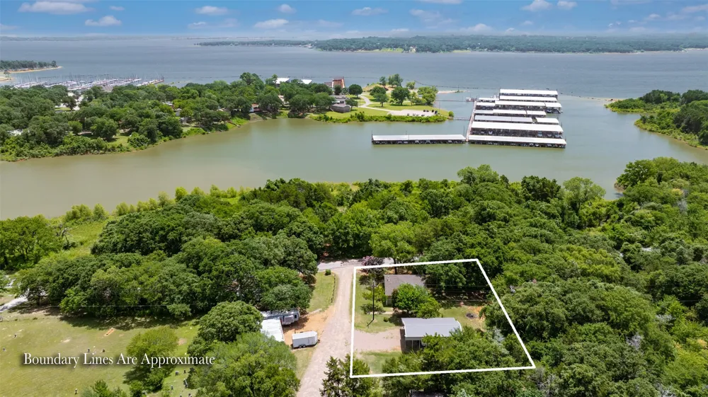 16 Park Tree Lane Gordonville, TX 76245