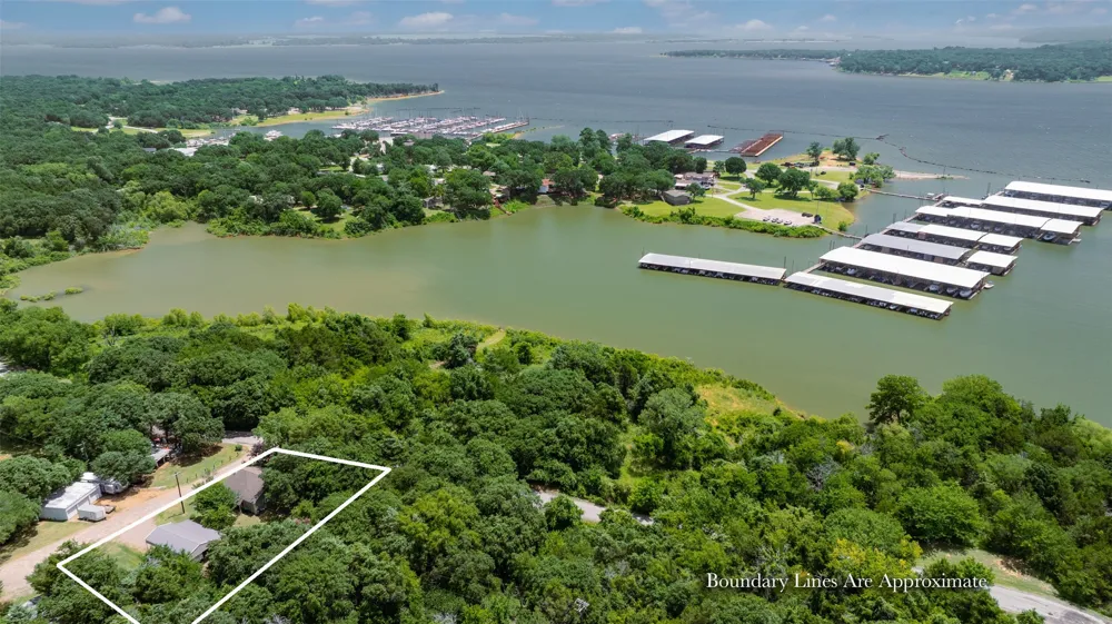16 Park Tree Lane Gordonville, TX 76245