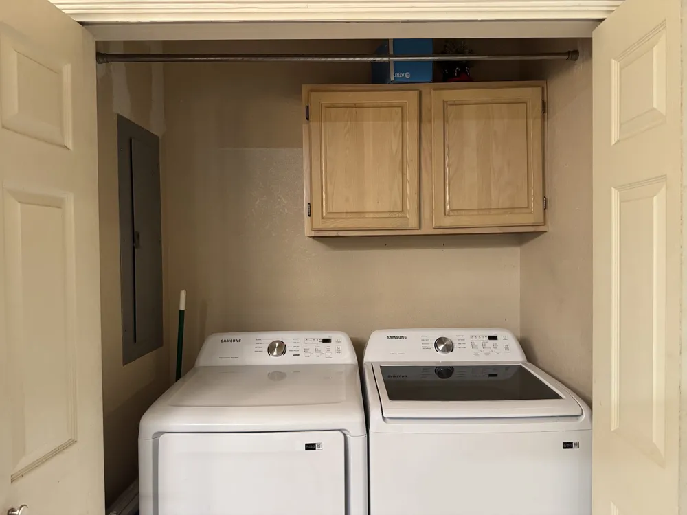 606 Iowa Street Keene, TX 76059