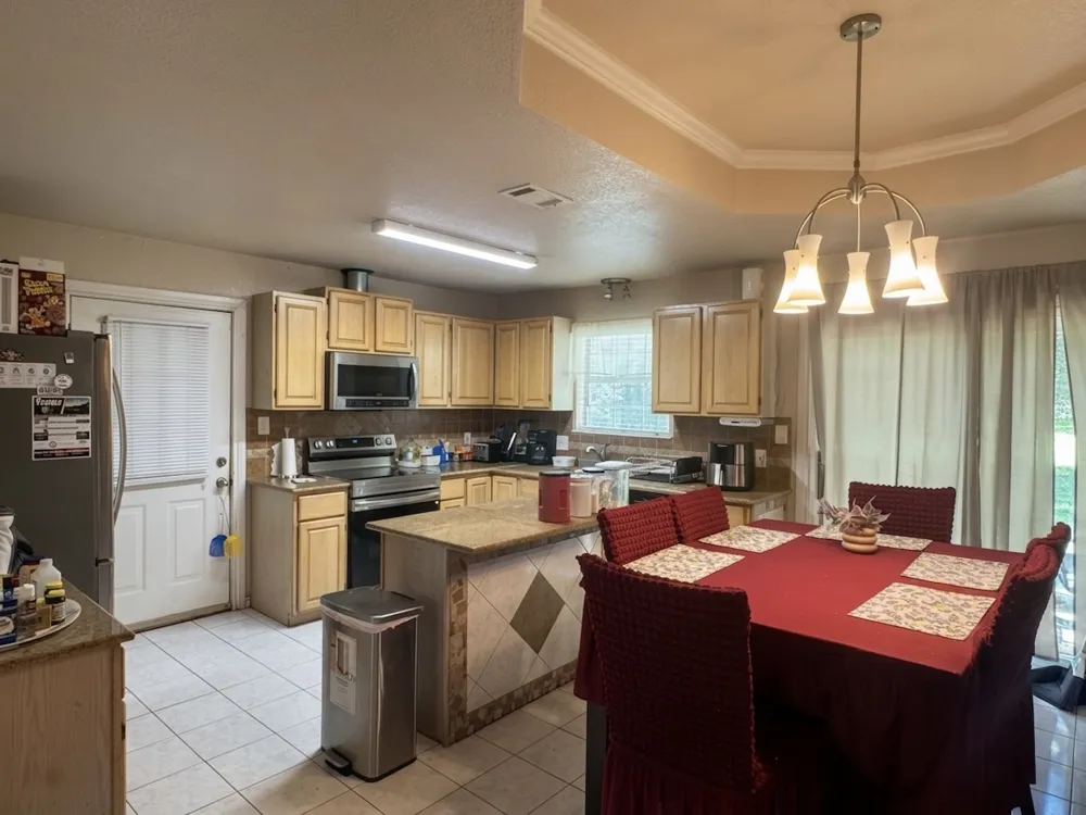 606 Iowa Street Keene, TX 76059