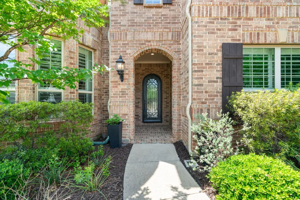 6701 Canyon Oak Court Flower Mound, TX 76226