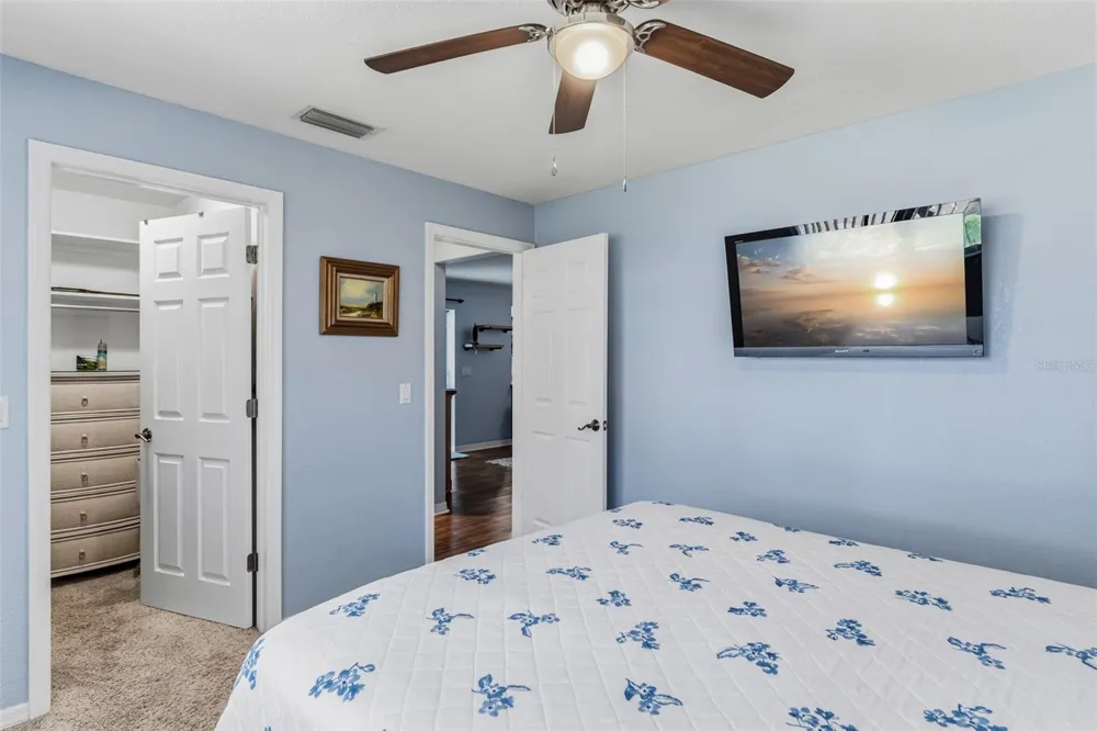 14570 TANGLEWOOD DRIVE Largo, FL 33774