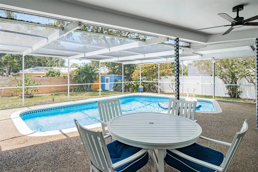 14570 TANGLEWOOD DRIVE Largo, FL 33774