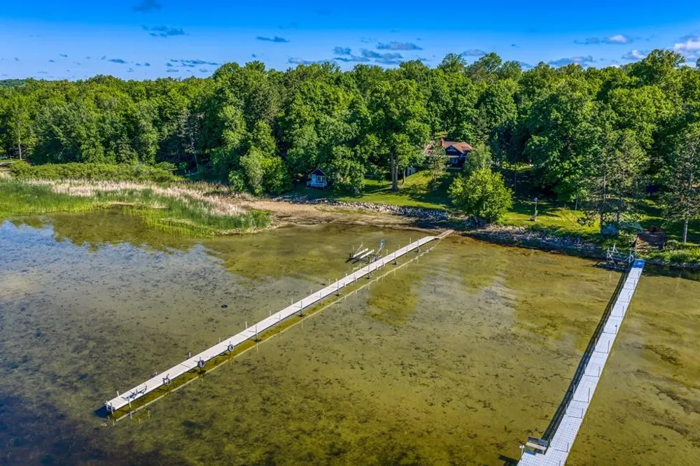 52702 Chapel Road Spring Lake, MN 56680