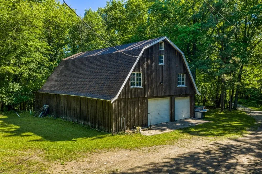 52702 Chapel Road Spring Lake, MN 56680