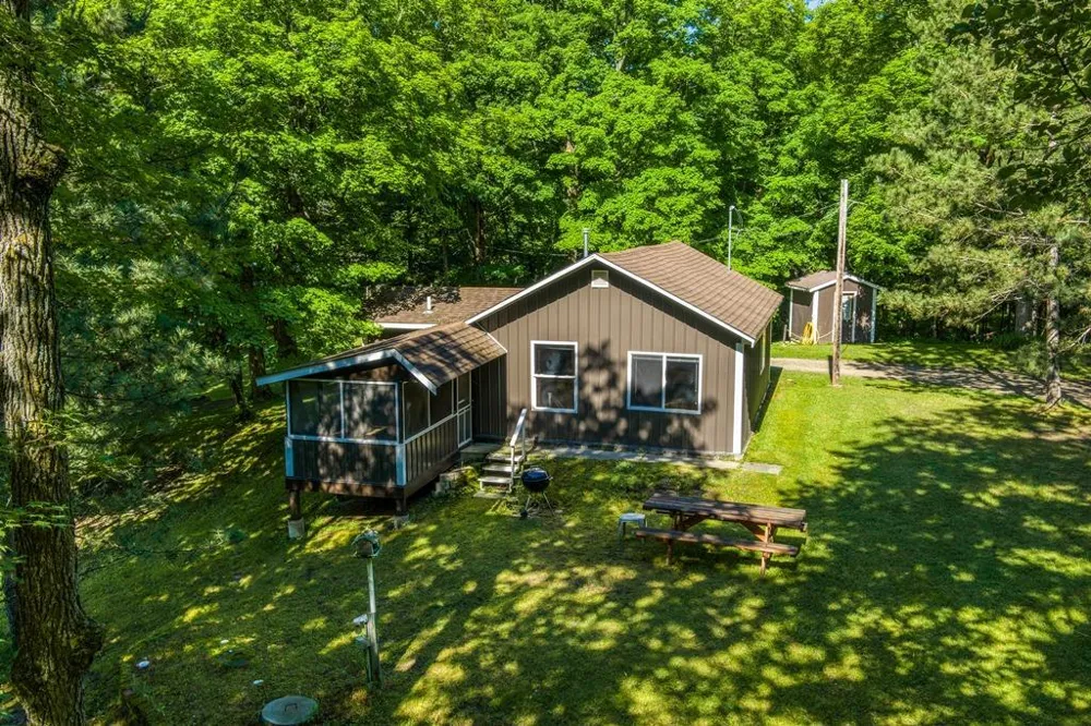 52702 Chapel Road Spring Lake, MN 56680