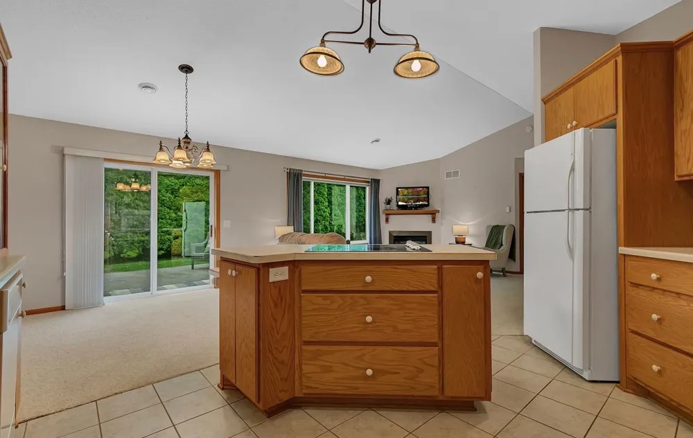 1004 Oak Pond Drive Sartell, MN 56377