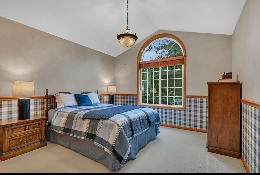 1004 Oak Pond Drive Sartell, MN 56377