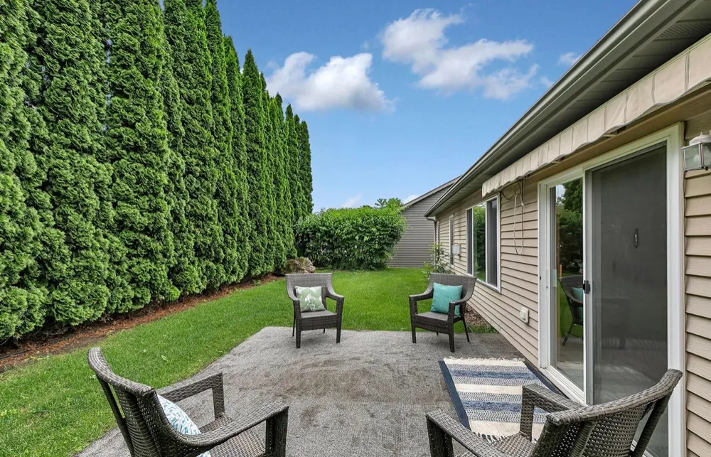 1004 Oak Pond Drive Sartell, MN 56377