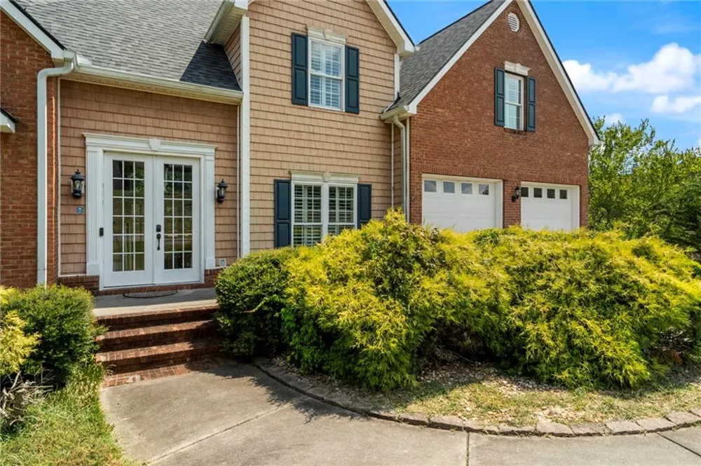407 Overlook Way Cohutta, GA 30710