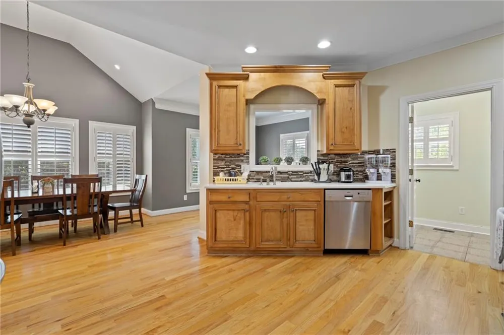 407 Overlook Way Cohutta, GA 30710