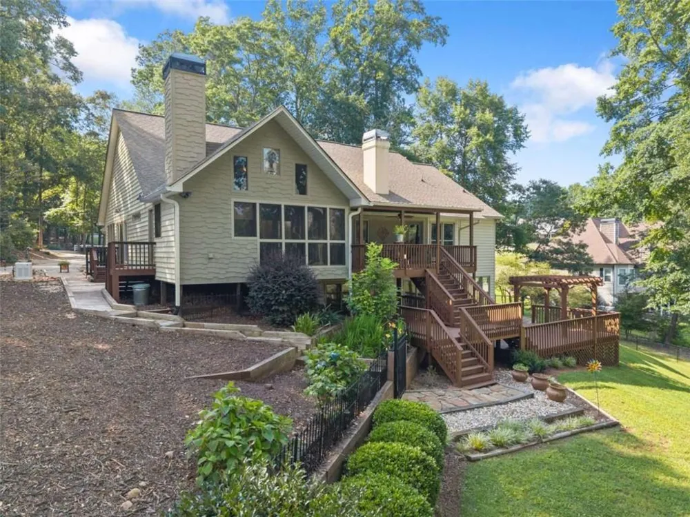 5825 Sweetbottom Lane Clermont, GA 30527