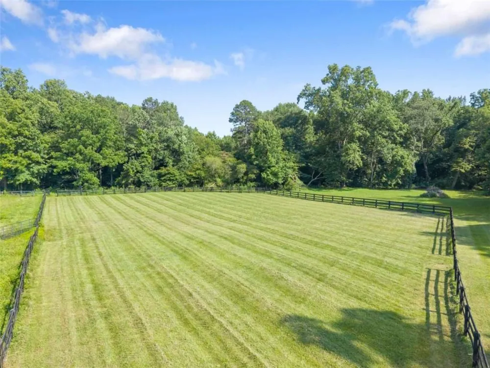 5825 Sweetbottom Lane Clermont, GA 30527