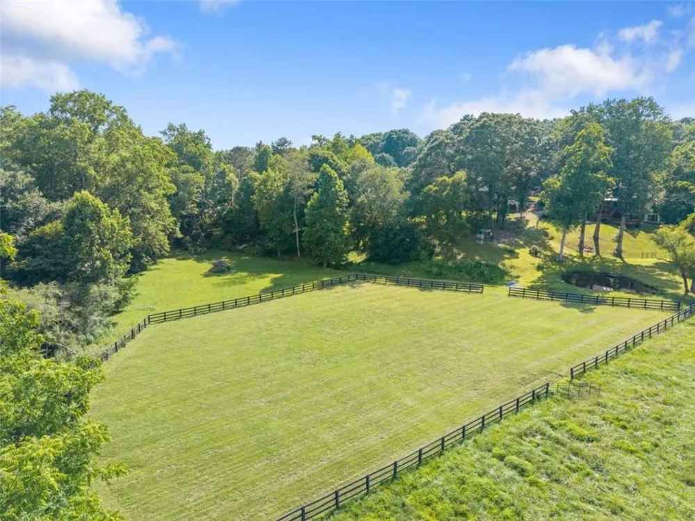 5825 Sweetbottom Lane Clermont, GA 30527