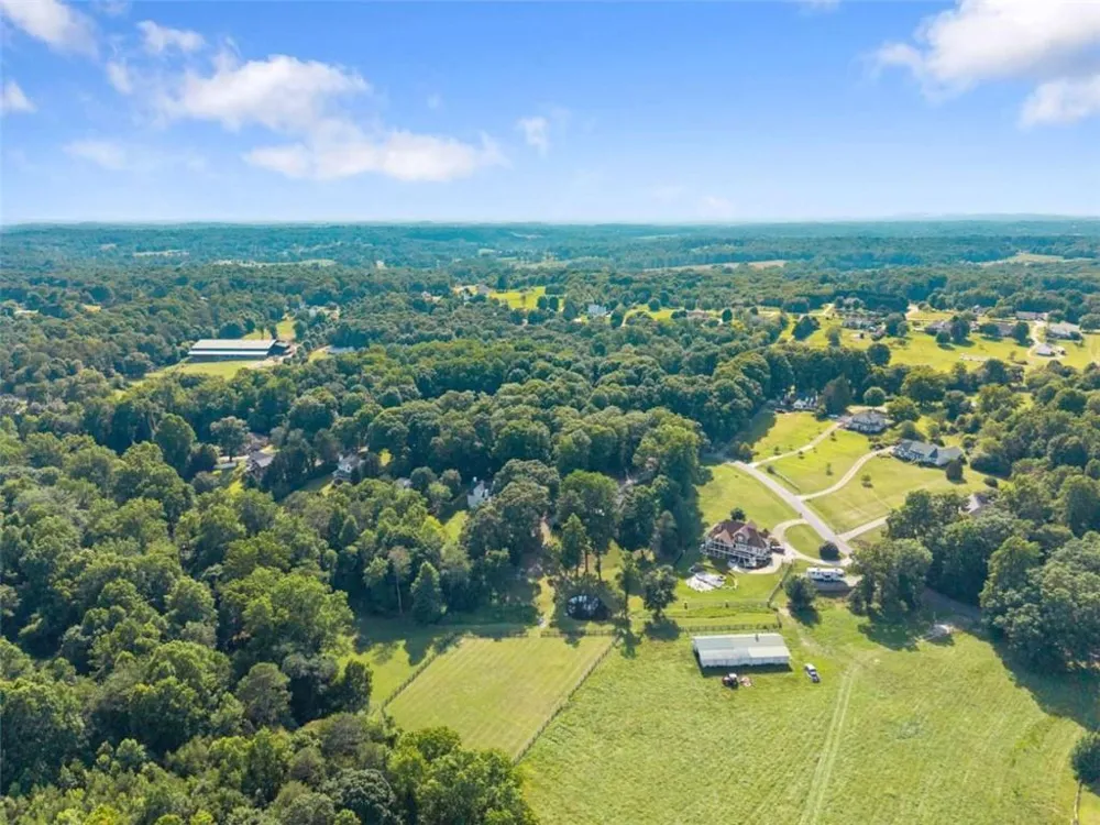 5825 Sweetbottom Lane Clermont, GA 30527