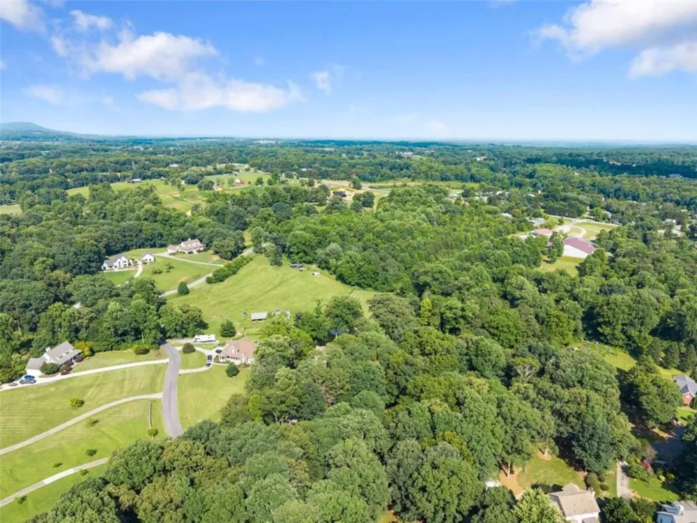 5825 Sweetbottom Lane Clermont, GA 30527