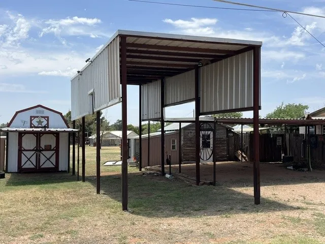412 E 7th Street Rotan, TX 79546