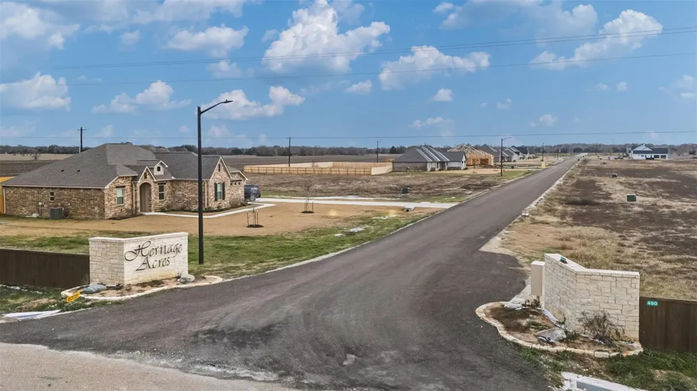 105 Court Side Drive Snook, TX 77879