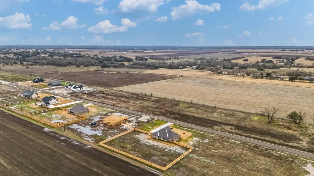 105 Court Side Drive Snook, TX 77879