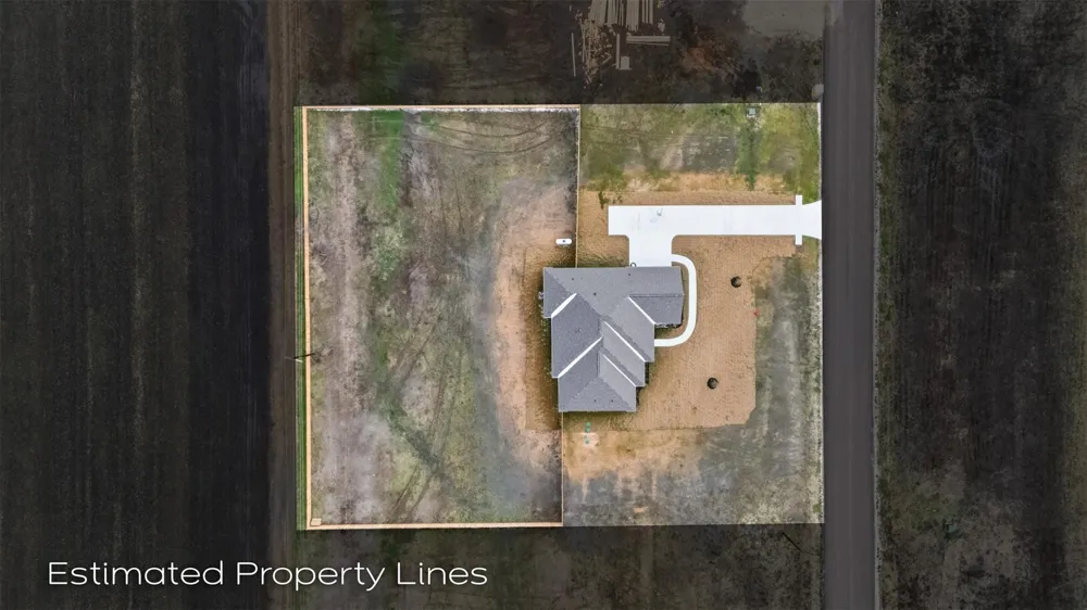 105 Court Side Drive Snook, TX 77879