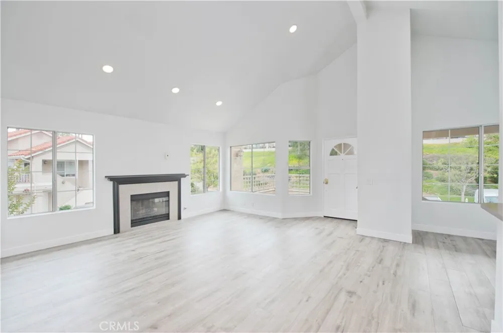 600 Kingswood Lane #A Simi Valley, CA 93065