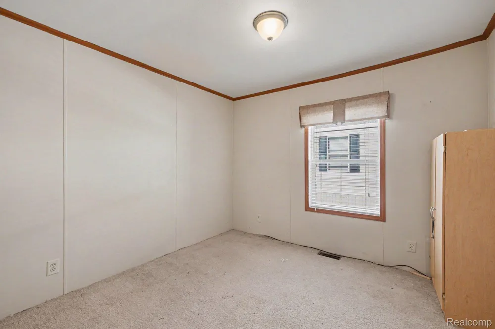 2700 Shimmons Road #177 Auburn Hills City, MI 48326