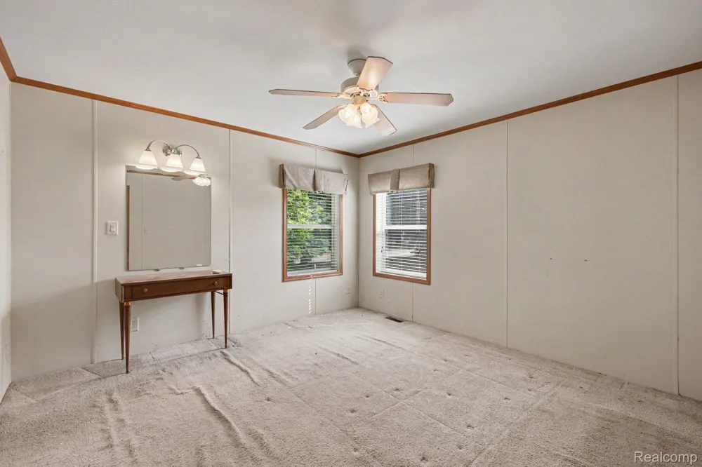 2700 Shimmons Road #177 Auburn Hills City, MI 48326