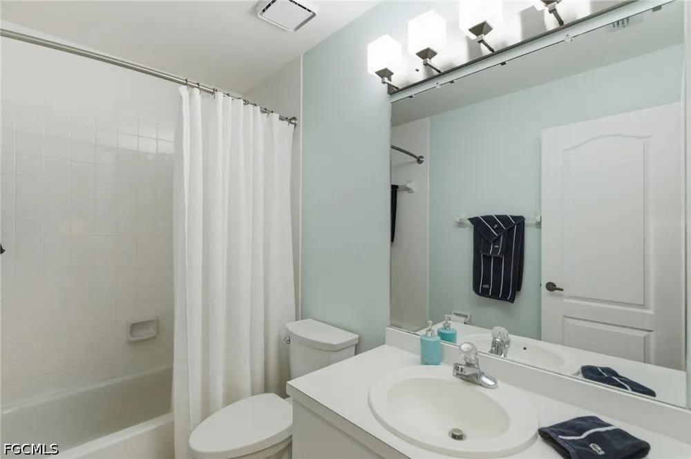 Hickory Hill Court #524 Fort Myers, FL 33912