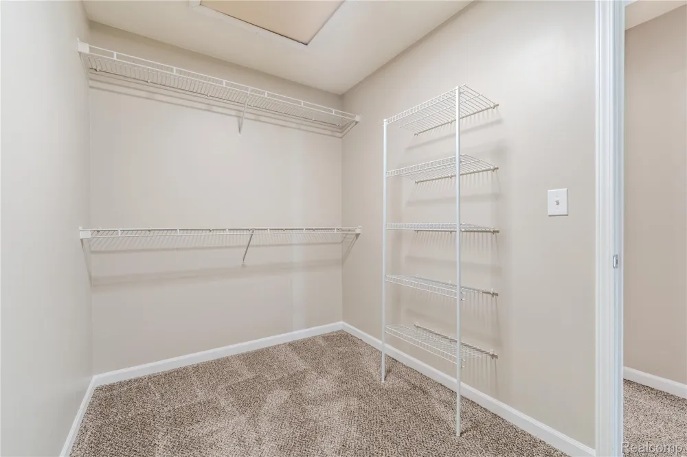 1030 Lorenzo Court Troy City, MI 48085