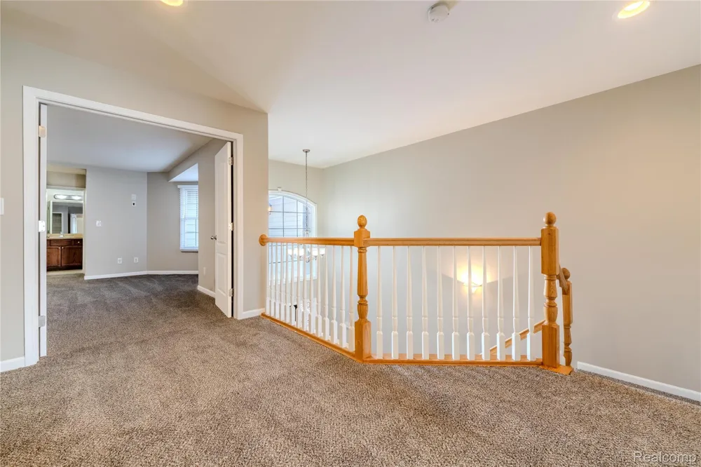 1030 Lorenzo Court Troy City, MI 48085