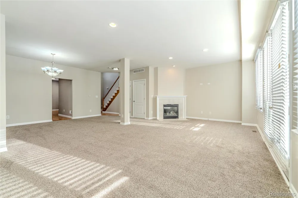 1030 Lorenzo Court Troy City, MI 48085