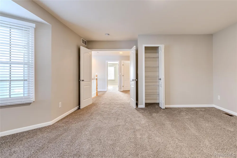 1030 Lorenzo Court Troy City, MI 48085