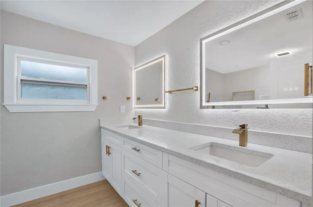 5641 92ND TERRACE Pinellas Park, FL 33782