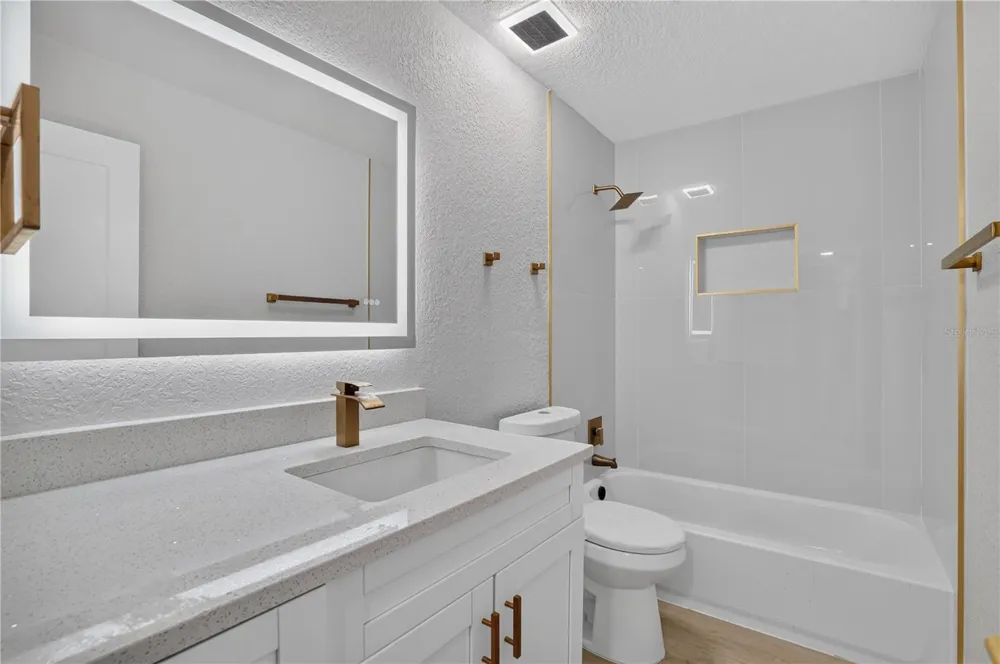 5641 92ND TERRACE Pinellas Park, FL 33782