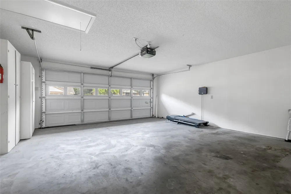 1609 Robin Street Mineola, TX 75773