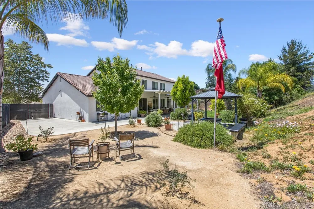12941 Cienaga Yucaipa, CA 92399