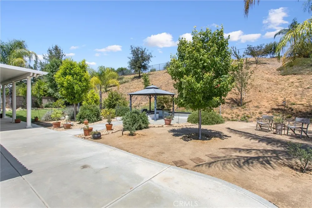 12941 Cienaga Yucaipa, CA 92399